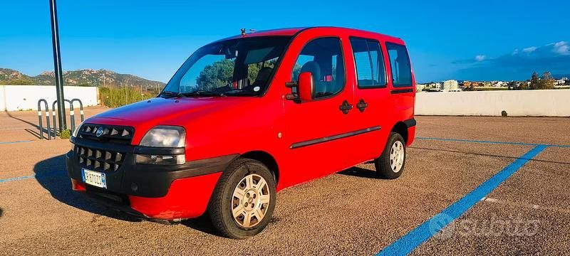 Usata Fiat Doblò 2004 Rosso Monovolume