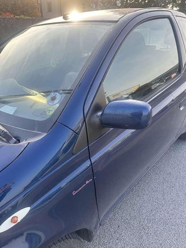 Usata Toyota Yaris 68 CV (50 kW) 2002 Berlina