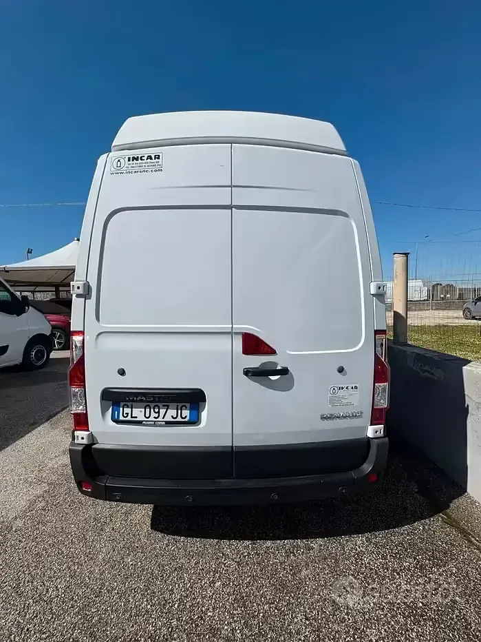 Usata Renault Master 150 CV (110 kW) 2022 Bianco Monovolume