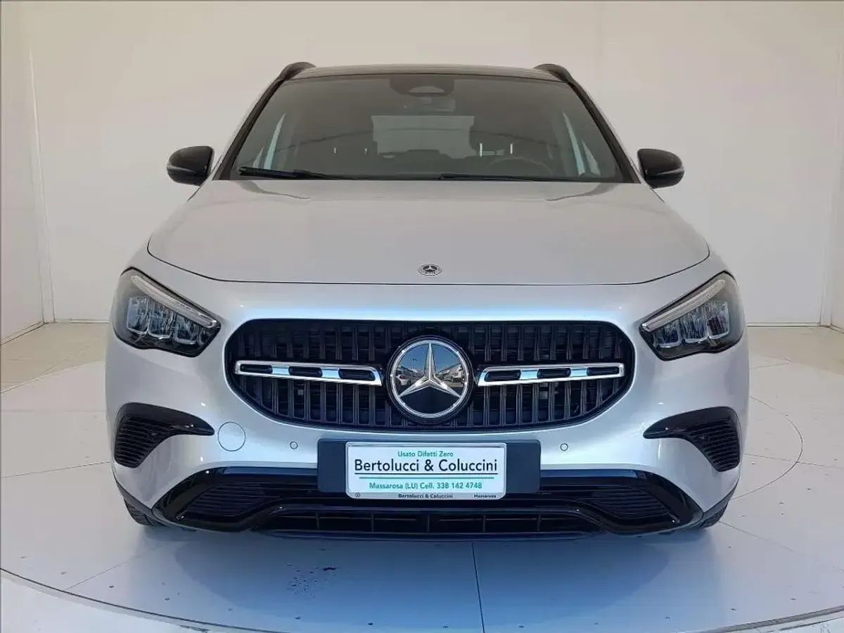 Usata Mercedes GLA180 Advanced 136 CV (100 kW) 2023 Argento metallizzato SUV