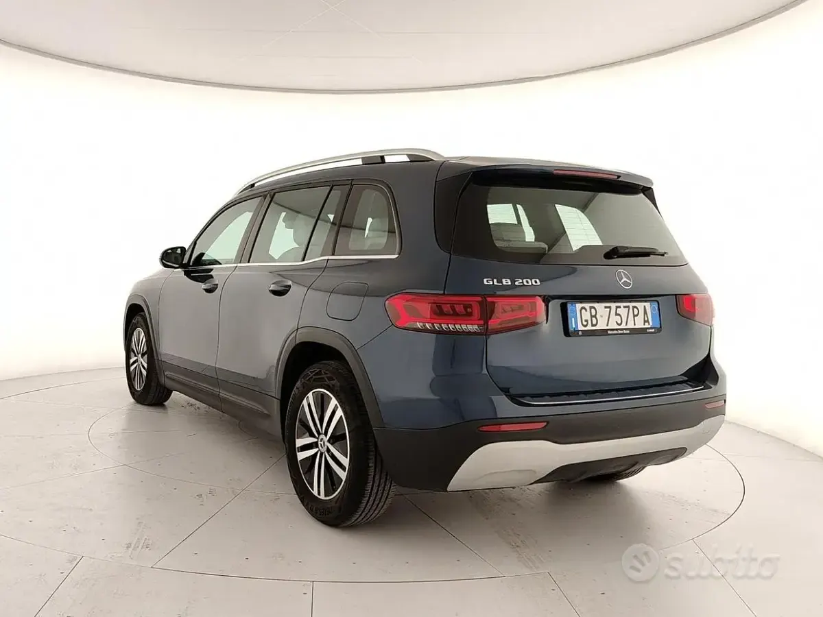 Usata Mercedes GLA200 163 CV (119 kW) 2020 Bluazzurro SUV