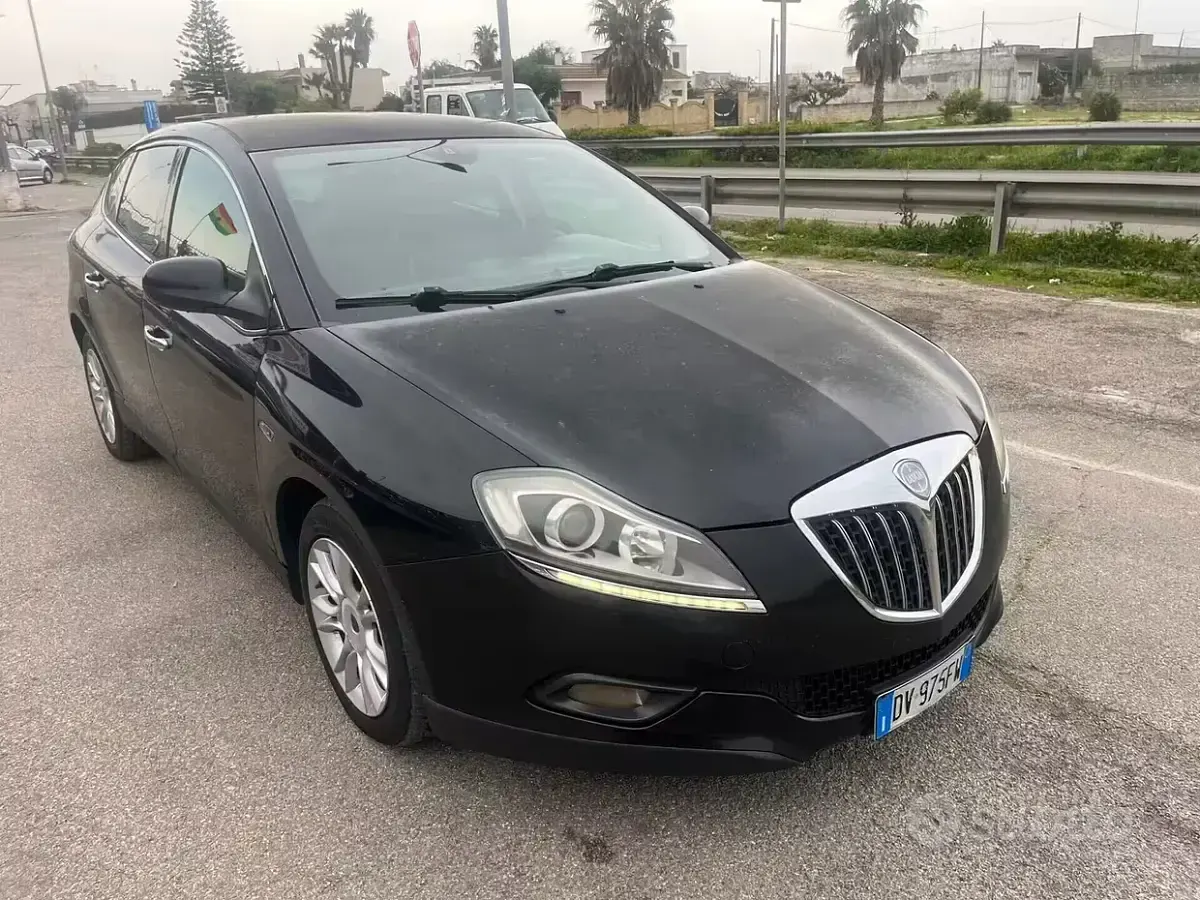 Usata Lancia Delta 120 CV (88 kW) 2009 Nero Utilitaria