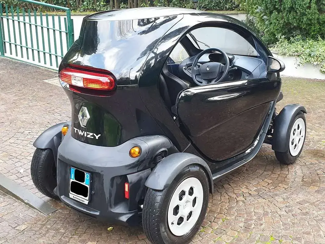 Usata Renault Twizy 13 kW (18 CV) 2016 Nero Utilitaria