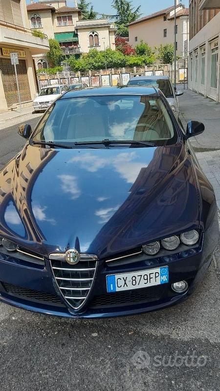 Usata Alfa Romeo 159 150 CV (110 kW) 2005 Blu Berlina