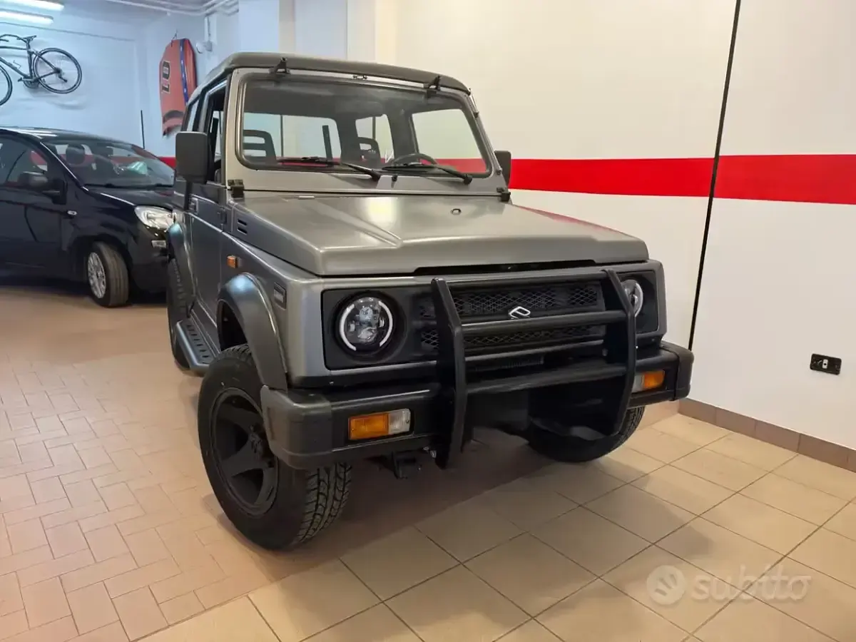 Begagnad Suzuki Samurai 69 HK (50 kW) 1993 Grå SUV
