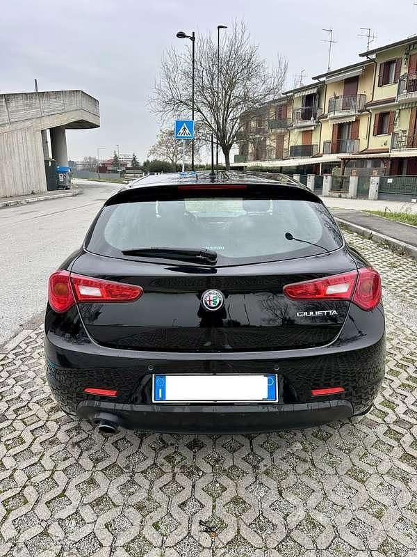 Usata Alfa Romeo Giulietta 120 CV (88 kW) 2016 Berlina