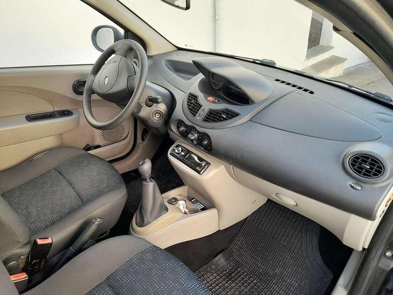 Usata Renault Twingo Dynamique 58 CV (42 kW) 2009 Nero Utilitaria