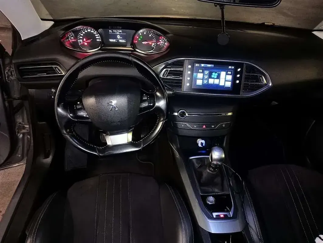 Usata Peugeot 308 Allure 120 CV (88 kW) 2017 Berlina