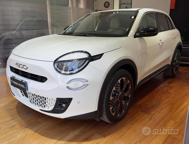 Occasion Fiat 600 La Prima 110 ch (80 kW) 2025 Blanc SUV