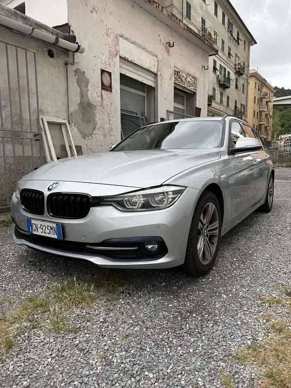 Usata BMW 318 Luxury Line 150 CV (110 kW) 2018 Station wagon
