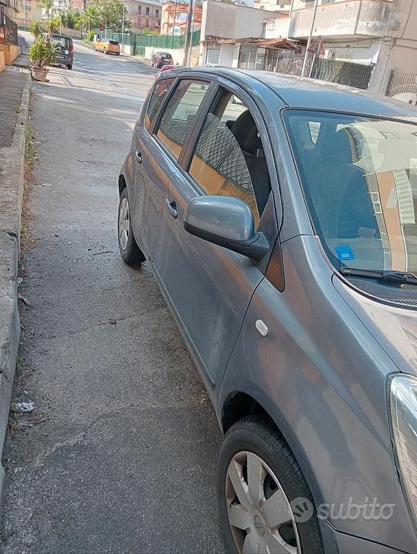 Usata Nissan Note 103 CV (75 kW) 2009 Grigio Monovolume