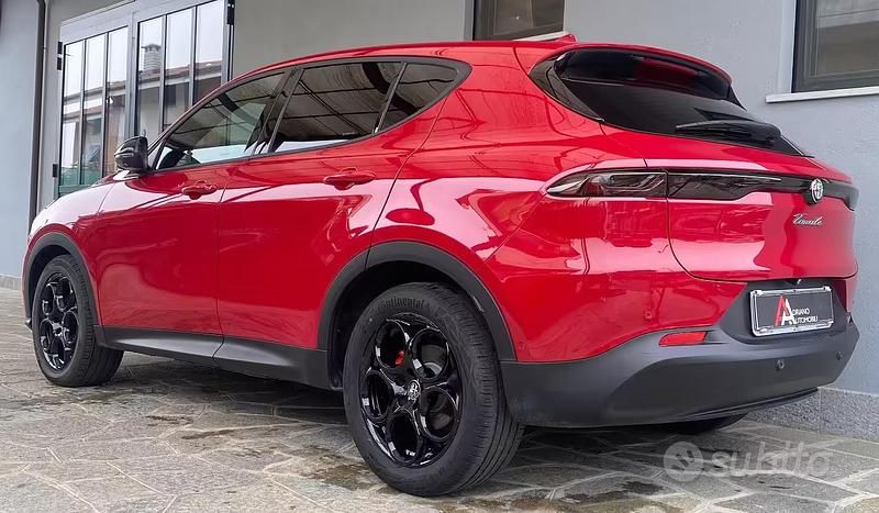 Usata Alfa Romeo Tonale Sprint 131 CV (96 kW) 2023 Rosso SUV