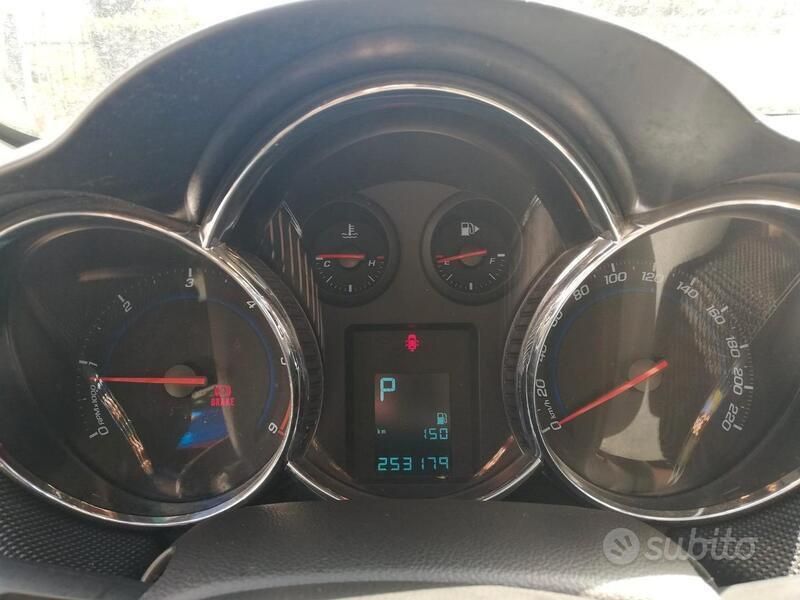 Usata Chevrolet Cruze 163 CV (119 kW) 2011 Nero Berlina