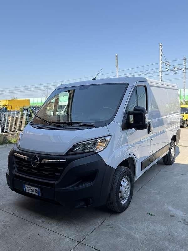 Usata Opel Movano 140 CV (102 kW) 2023 Furgone