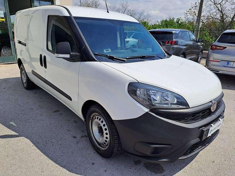 Bianco Usata 2021 Fiat Doblò S Monovolume | 13.499 € (Buon prezzo) - Immagine 1/4