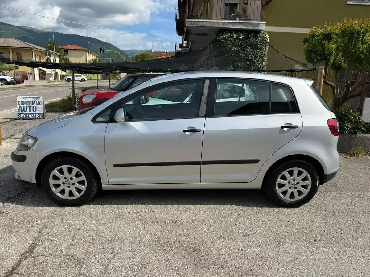 Usata VW Golf Plus Comfortline 102 CV (75 kW) 2006 Grigio Monovolume