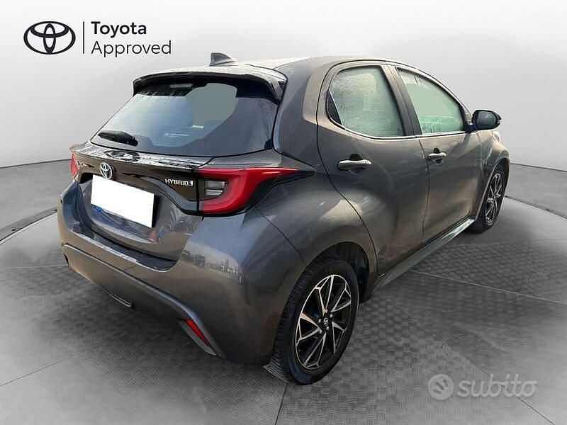 Usata Toyota Yaris Hybrid Trend 2022 Grigio Berlina