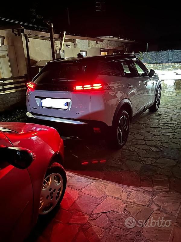 Usata Peugeot 2008 GT 131 CV (96 kW) 2024 Bianco SUV