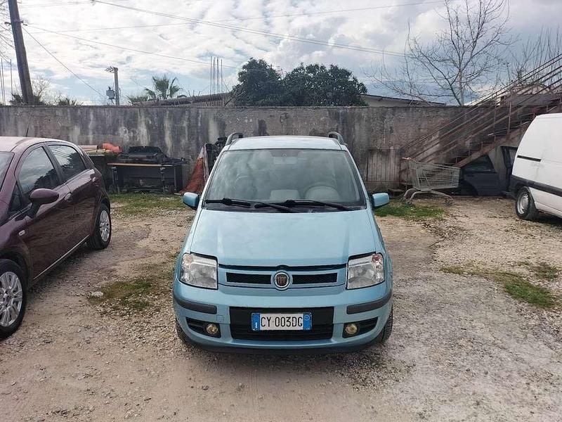 Usata 2005 Fiat Panda Emotion Due volumi | 2700 € (Ottimo prezzo) - Immagine 1/4
