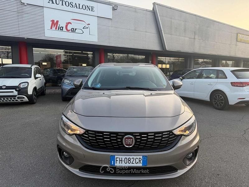 Usata Fiat Tipo Easy 120 CV (88 kW) 2017 Bronzo Berlina