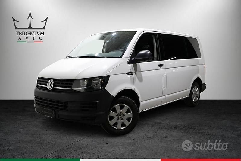 Usata VW Caravelle Trendline 150 CV (110 kW) 2017 Bianco Monovolume