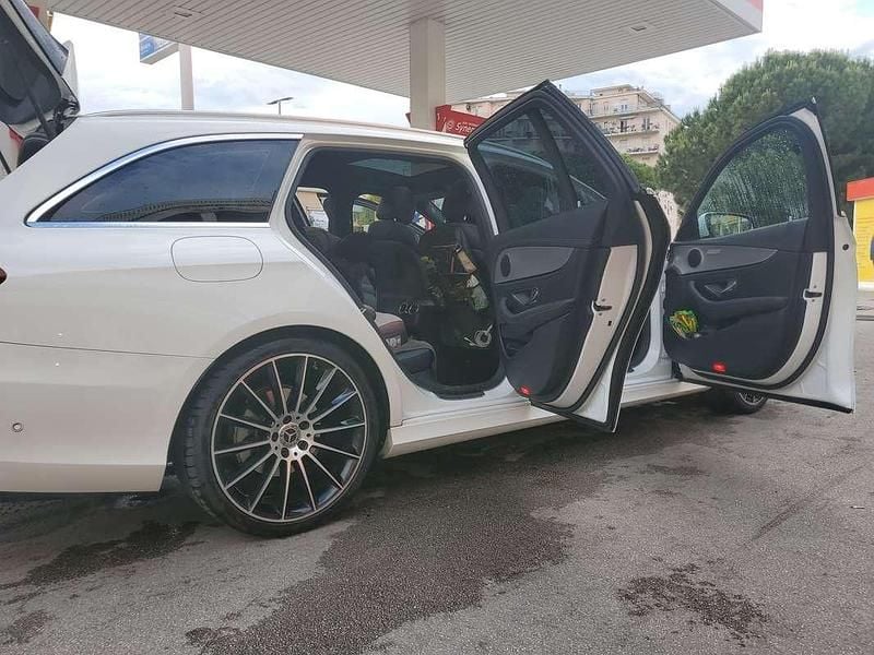 Usata Mercedes E220 Premium Plus 194 CV (142 kW) 2018 Bianco Station wagon