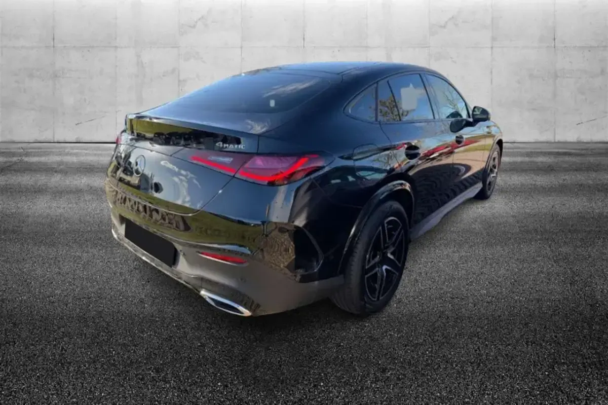 Usata Mercedes GLC300 Advanced 269 CV (197 kW) 2024 Nero SUV