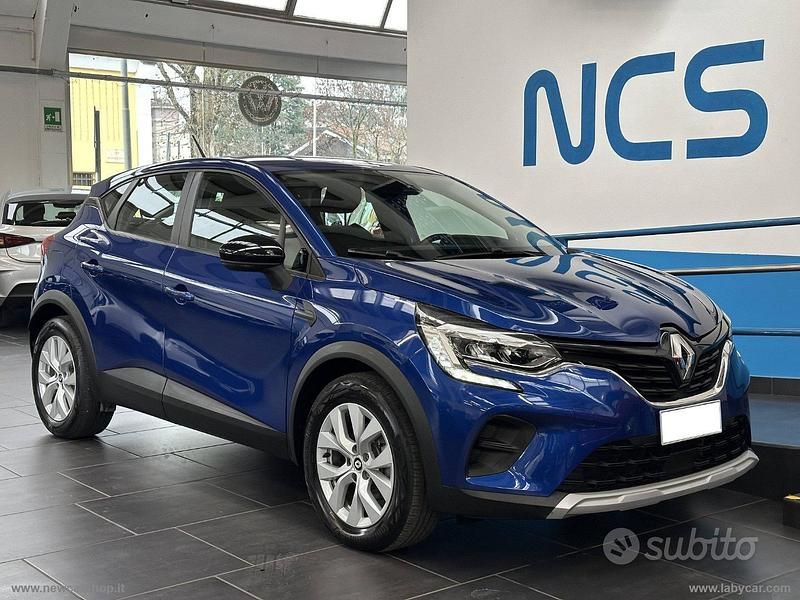 Usata Renault Captur 145 CV (106 kW) 2022 Blu SUV