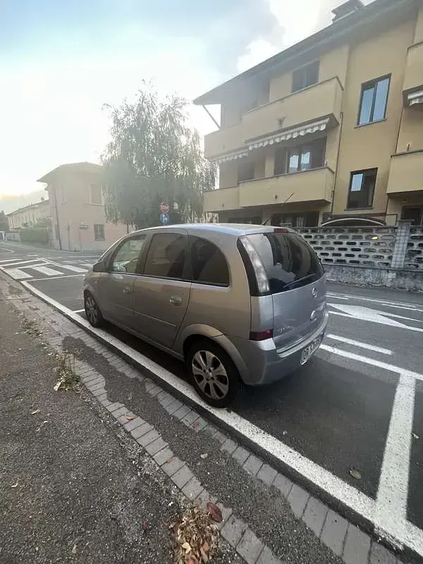 Usata Opel Meriva 90 CV (66 kW) 2008 Monovolume