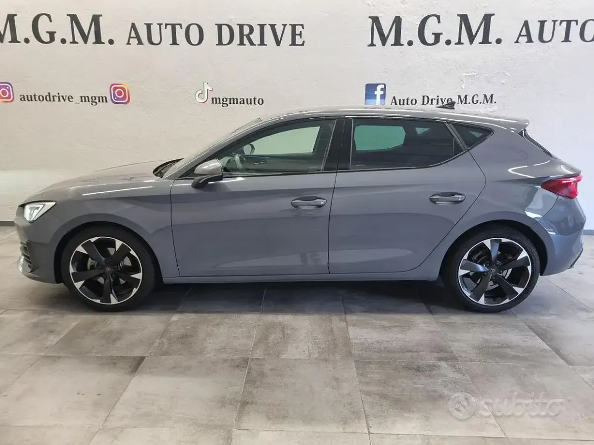 Usata Cupra Leon 150 CV (110 kW) 2023 Grigio Berlina