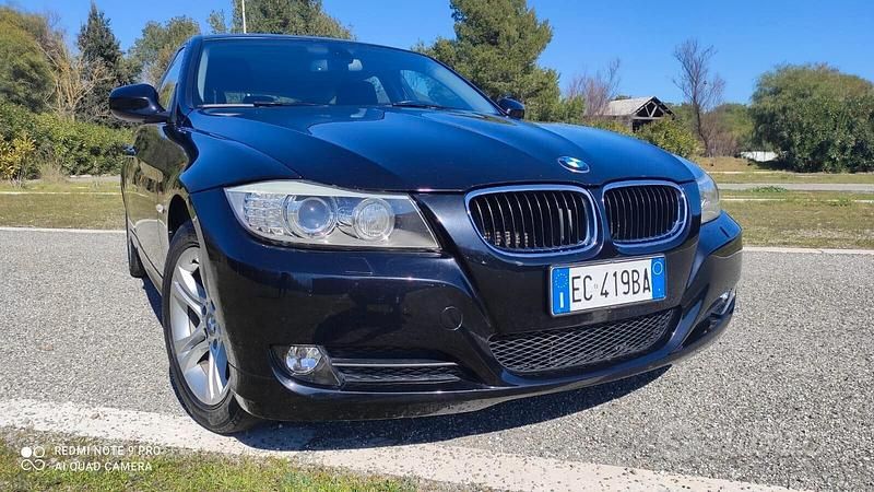 Usata BMW 318 Efficient Dynamics 143 CV (105 kW) 2010 Nero Station wagon