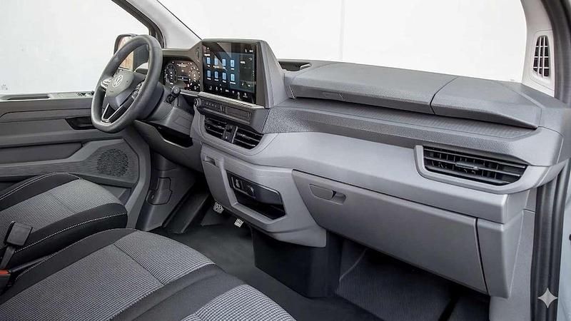 Usata VW Transporter 170 CV (125 kW) 2025 Grigio Furgone