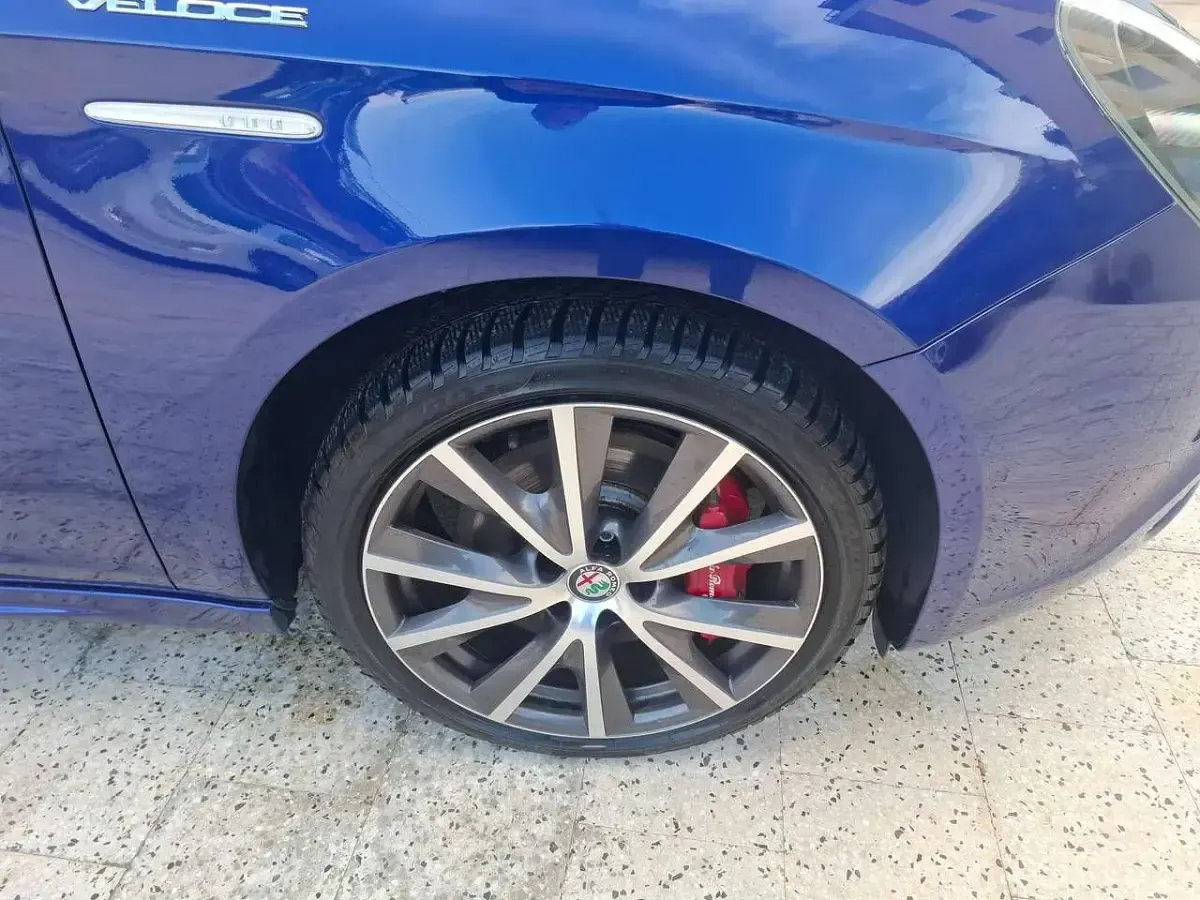 Usata Alfa Romeo Giulietta Progression 120 CV (88 kW) 2017 Blu/azzurro Utilitaria