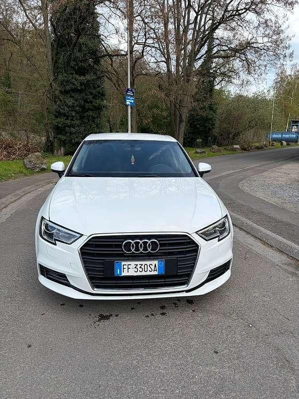 Usata Audi A3 Business 110 CV (80 kW) 2016 Berlina