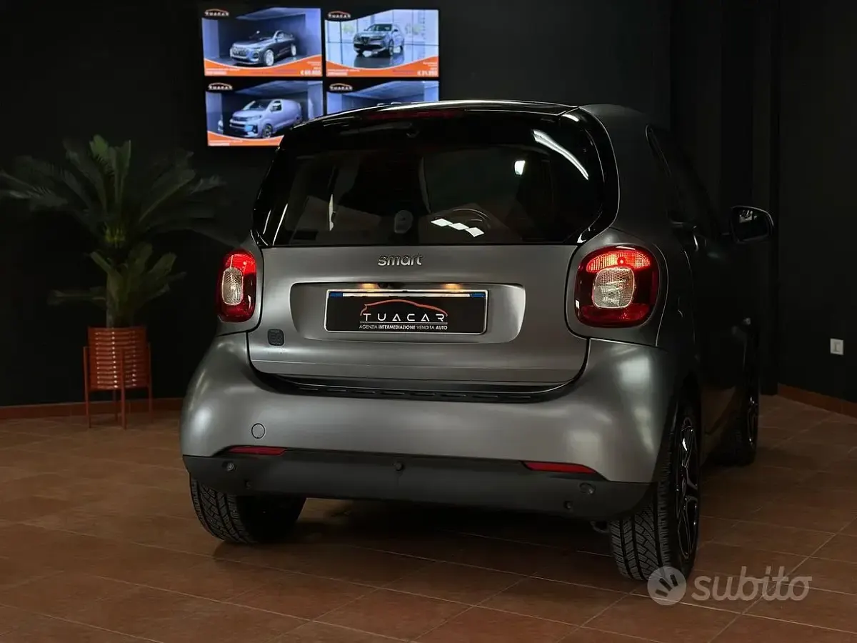 Usata Smart ForTwo Electric Drive Edition #1 58 kW (80 CV) 2020 Grigio Berlina