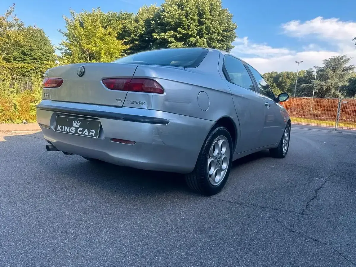 Usata Alfa Romeo 156 144 CV (105 kW) 1999 Grigio Berlina