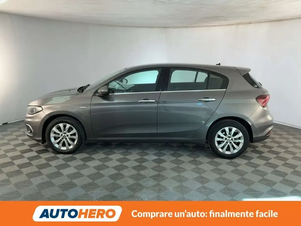 Usata Fiat Tipo Business 120 CV (88 kW) 2018 Grigio Berlina
