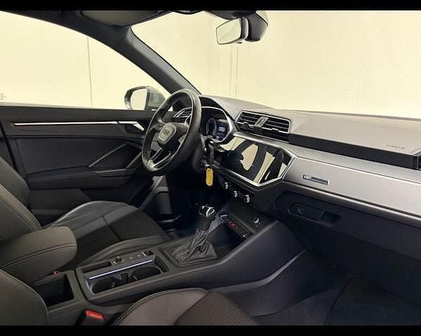 Usata Audi Q3 S-Line 150 CV (110 kW) 2024 Grigio chronos metallizzato SUV