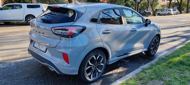 Usata Ford Puma ST-Line X 125 CV (91 kW) 2020 Grigio SUV