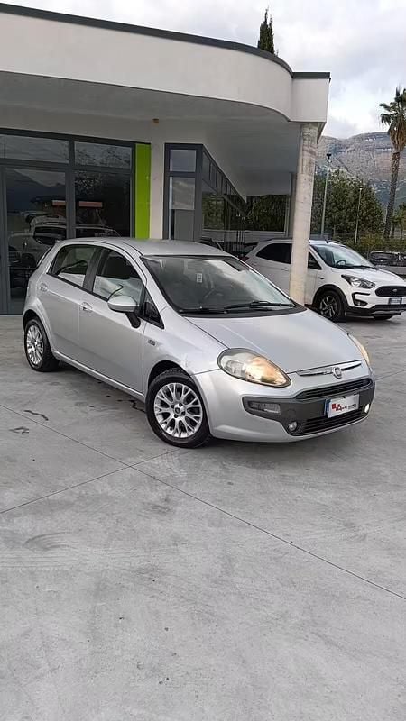 Usata Fiat Punto Evo Dynamic 75 CV (55 kW) 2011 Grigio Utilitaria