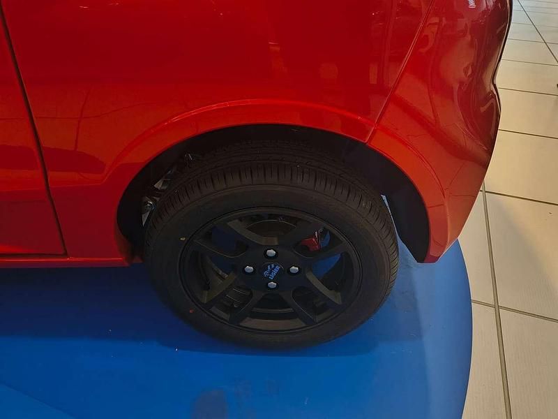 Nuova Ligier JS50 2025 Rosso Utilitaria