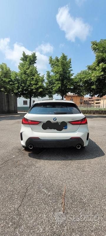 Usata BMW 120 M Sport 178 CV (130 kW) 2023 Bianco Utilitaria