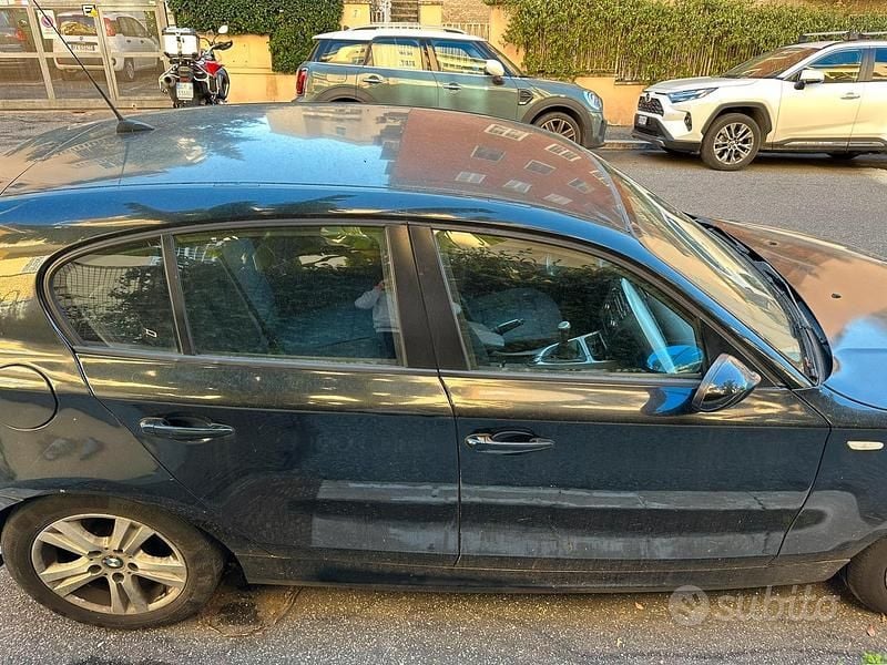 Usata BMW 118 143 CV (105 kW) 2007 Nero Utilitaria