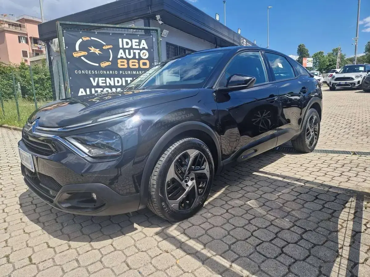 Usata Citroën C4 Shine 131 CV (96 kW) 2023 Nero SUV