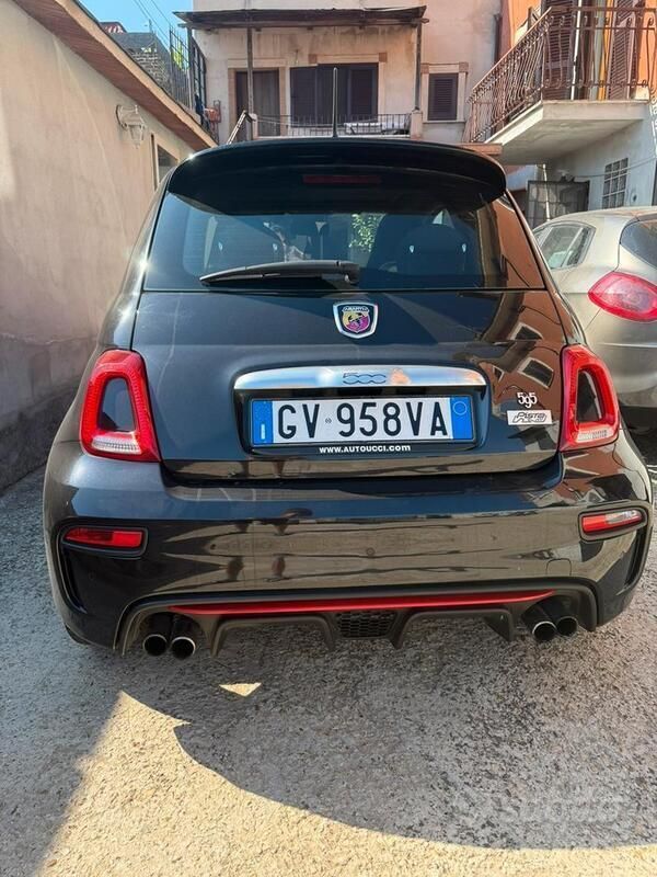 Nero Usata 2019 Abarth 595 Pista Due volumi | 17.000 € (Buon prezzo) - Immagine 1/4