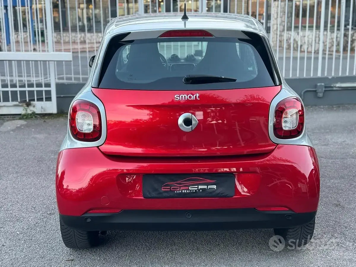Usata Smart ForFour Passion 71 CV (52 kW) 2019 Rosso Utilitaria