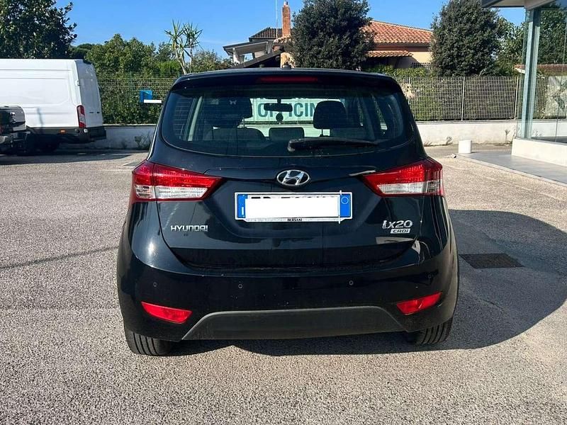 Usata Hyundai ix20 90 CV (66 kW) 2013 Nero Utilitaria