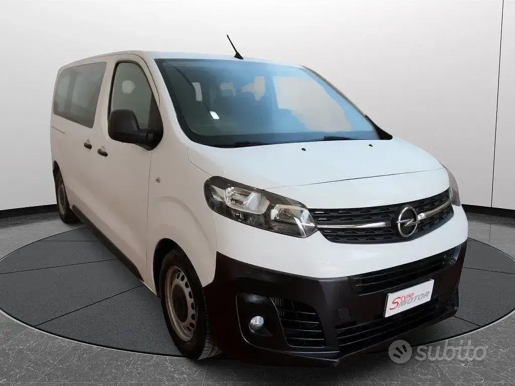 Usata Opel Vivaro-e Combi 144 CV (105 kW) 2020 Bianco Monovolume