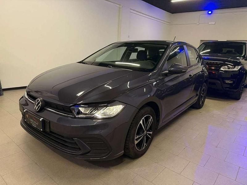 Usata VW Polo 90 CV (66 kW) 2022 Grigio Utilitaria