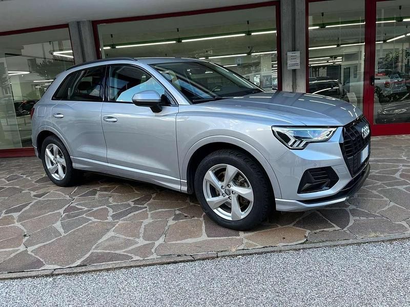 Usata Audi Q3 190 CV (139 kW) 2019 Argento fioretto metall. SUV
